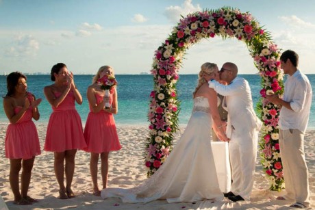 isla-mujeres-wedding-header-5-2